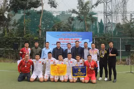 CAQ Cầu Giấy đoạt Á quân giải bóng đá mi ni 