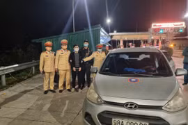 Giấu nhiều ma túy trong xe ôtô 