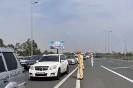Chủ động phân luồng chống ùn tắc tại các cao tốc dẫn về Hà Nội