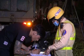 Xử phạt gần 160 “hung thần” xe tải trong đêm