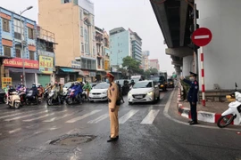 Phân luồng, đảm bảo giao thông cho ngày đầu học sinh trở lại trường