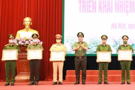 Đảm bảo phòng, chống hiệu quả dịch Covid -19, phục vụ đắc lực phát triển kinh tế - xã hội Thủ đô