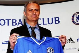 Vừa về, Mourinho đã giúp Chelsea phát tài