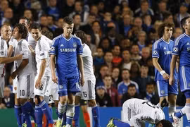Chelsea thua sốc ở Champions League