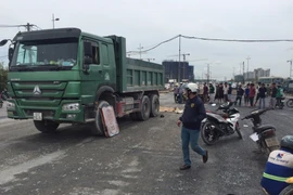 Hướng dẫn xe ben lùi, nam công nhân bị cán tử vong