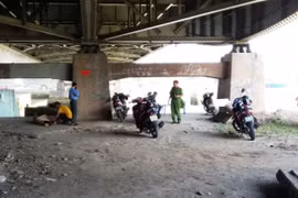 Nam thanh niên nhảy sông nhưng rơi trúng mố cầu, tử vong tại chỗ