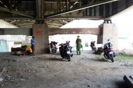 Nam thanh niên nhảy sông nhưng rơi trúng mố cầu, tử vong tại chỗ