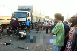 Người mẹ mang thai và con gái bị xe ben tông tử vong