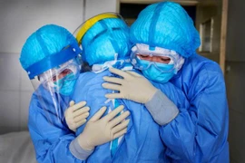 Các y bác sĩ tử vong do cứu chữa người bệnh trong dịch Covid-19 có được công nhận liệt sĩ?