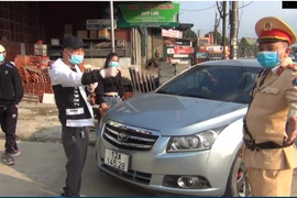 Lái xe không chấp hành đo nồng độ cồn, còn livestream trên mạng sẽ bị xử lý ra sao?