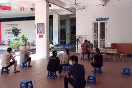 Công nhân tạm nghỉ việc không lương do dịch có được nhận tiền hỗ trợ?