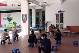 Công nhân tạm nghỉ việc không lương do dịch có được nhận tiền hỗ trợ?