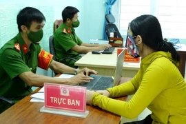 Đề xuất mới nhất của Bộ Công an về tuyển, sử dụng lao động hợp đồng trong CAND