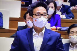 Phó Thủ tướng Vũ Đức Đam: Sau xét nghiệm Covid-19, sẽ cách ly theo phương thức mới