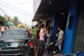 Tư thù con rể, đổ xăng đốt nhà... bố vợ