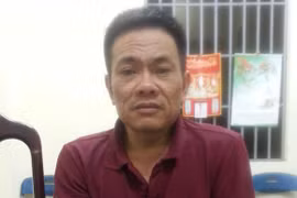 Cắt cử người tình ở nhà trông ma túy để đi lấy thêm “hàng”