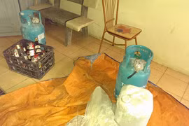 Hai anh em ruột dùng "bom" xăng, gas chống người thi hành công vụ