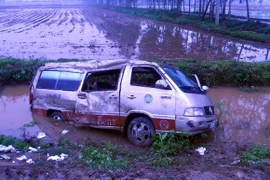 7 người thương vong trên đường đi ăn cưới