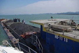 800 tấn “vàng đen” bị bắt giữ trên biển Quảng Ninh