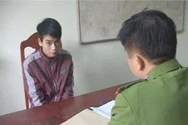 Gã khách hàng côn đồ đâm anh thợ sửa xe phải nhập viện