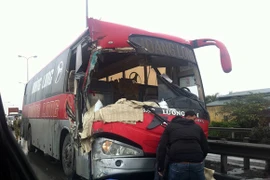 Đua tranh giành khách, hai xe 45 chỗ gây tai nạn nghiêm trọng trên quốc lộ 5