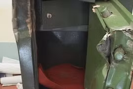 Đột nhập trường ĐH, phá két sắt, trộm 140 triệu đồng