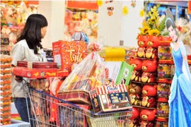 Ngày đi làm cuối năm: Người cười, người "mếu"