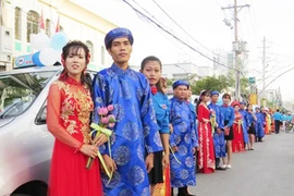 Cảm động lễ cưới tập thể cho người lao động nghèo Sóc Trăng