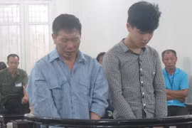 Kéo con theo học lái xe, bố biến quý tử thành kẻ "tội đồ"