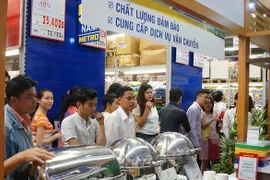 Nam sinh viên liên tục lấy trộm hàng hóa của siêu thị