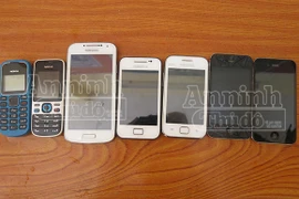 Mua “mớ” điện thoại xịn giá rẻ, gặp “141” truy ra hàng trộm cắp