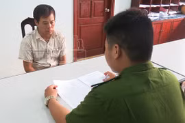 Sới gà ven cánh đồng bị triệt xóa