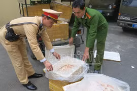 Nội tạng thối tiếp tục "đầu độc" người tiêu dùng