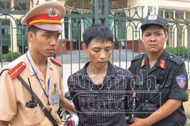 Giấu tay công phá khóa xe máy trong “chỗ kín” hòng qua mặt 141