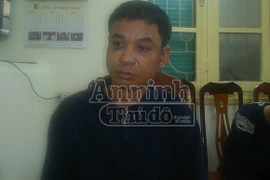 Vừa giở trò "hai ngón" trên xe buýt thì bị 142 bắt gọn