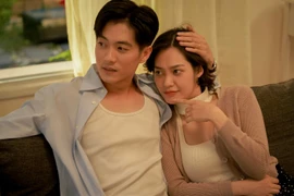  Hoa hậu Nông Thuý Hằng sau đăng quang quốc tế bỗng “cưới chồng”?