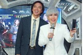 Việt Hương - Hoài Phương tay trong tay đến buổi giới thiệu liveshow "Hoài Phương in Concert"