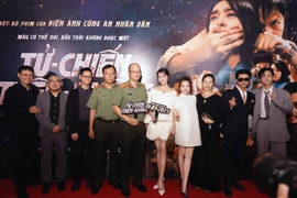 "Tử chiến trên không" chính thức ra mắt với định dạng IMAX®