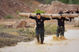 Binz lần đầu nhập cuộc, Liên Bỉnh Phát nói lời chia tay "Chiến sĩ quả cảm"