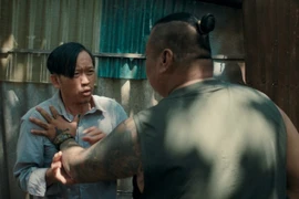 Tuấn Trần bắt tay Diệp Bảo Ngọc làm giàu khiến NSƯT Hoài Linh "ăn đòn" bầm dập