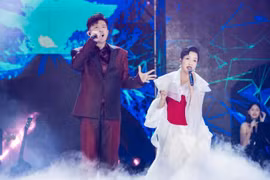 Ra mắt với vai trò ca sĩ, Dược sĩ Tiến bất ngờ song ca cùng diva Mỹ Linh