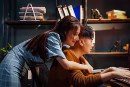 Diễm My 9X bất ngờ trở thành "người tình" của nhạc sĩ Vương Anh Tú 