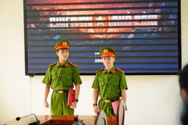 "Chiến sĩ quả cảm": Đinh Tiến Đạt, Tăng Duy Tân vừa tham gia đã “sốc” vì đánh trận lớn