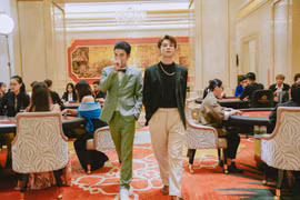 Mạc Văn Khoa đối đầu Anh Tú trong bộ phim Tết "Siêu lừa gặp siêu lầy"