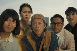 NSƯT Hoài Linh hoảng loạn vì... hồn ma trong phim mới