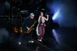 Phương Mỹ Chi tiếp tục giành chiến thắng, ghi tên vào Chung kết Sing!Asia