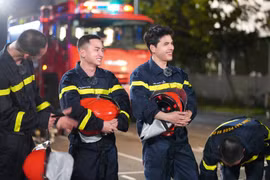 Tập 1 "Chiến sĩ quả cảm" gây sốt với những khoảnh khắc xúc động và hài hước