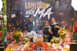 Danh hài Hoài Linh tái xuất với phim điện ảnh “Làm giàu với ma”