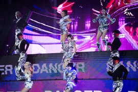 Châu Bùi đảm nhiệm vai trò giám đốc sáng tạo cho phần trình diễn “gây bão” của “Em xinh say hi”