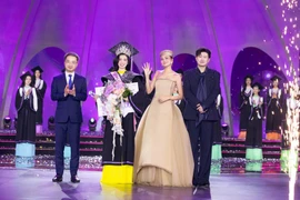 Nữ sinh Đại học Y Hà Nội Đặng Quỳnh Anh đăng quang Hoa khôi Sinh viên Việt Nam 2024